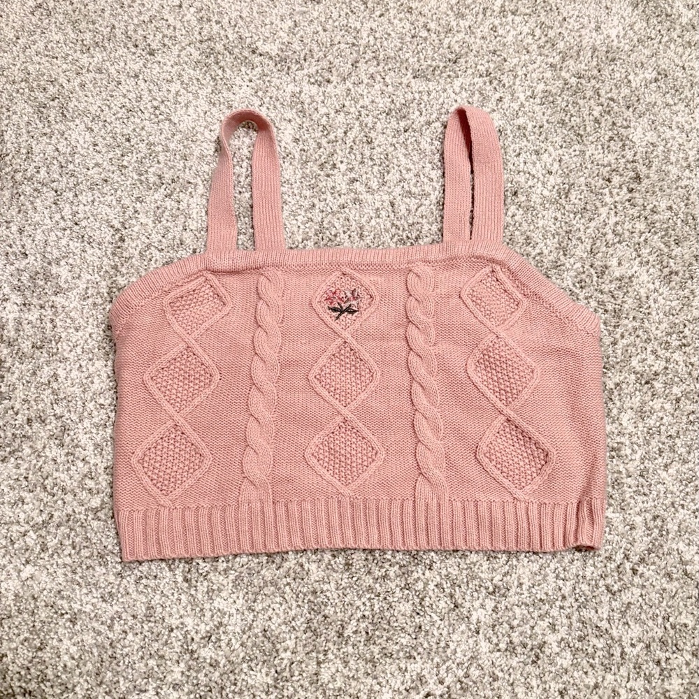 Pink knit crop tank top